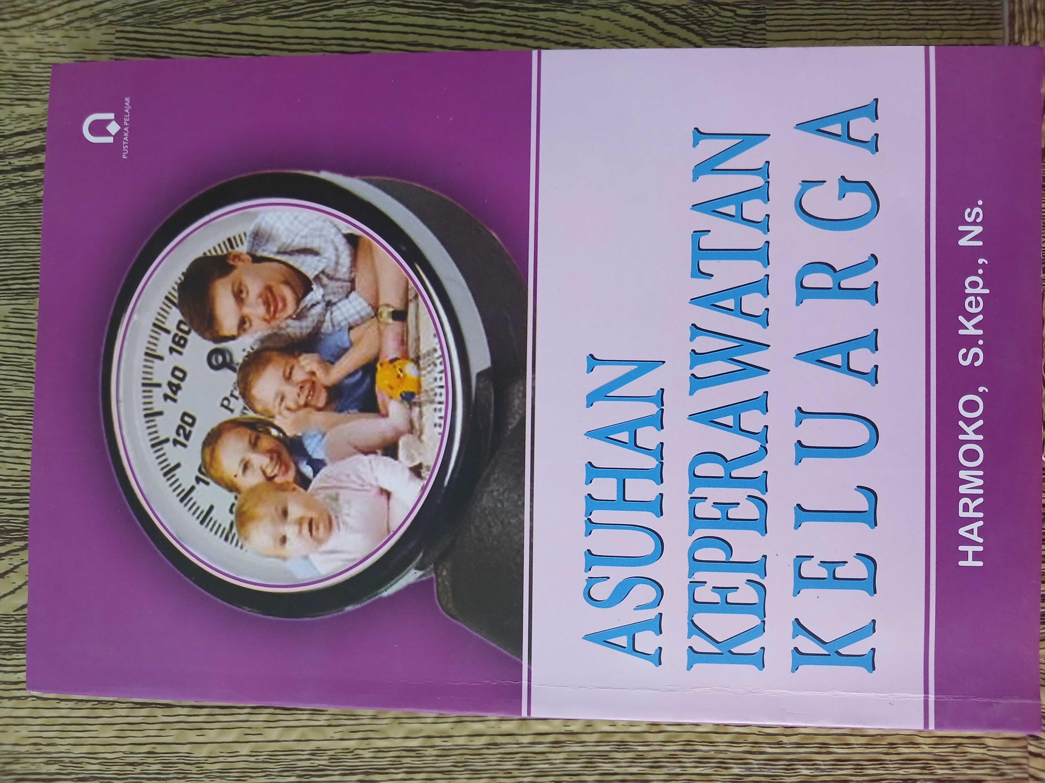 Cover Asuhan Keperawatan Keluarga