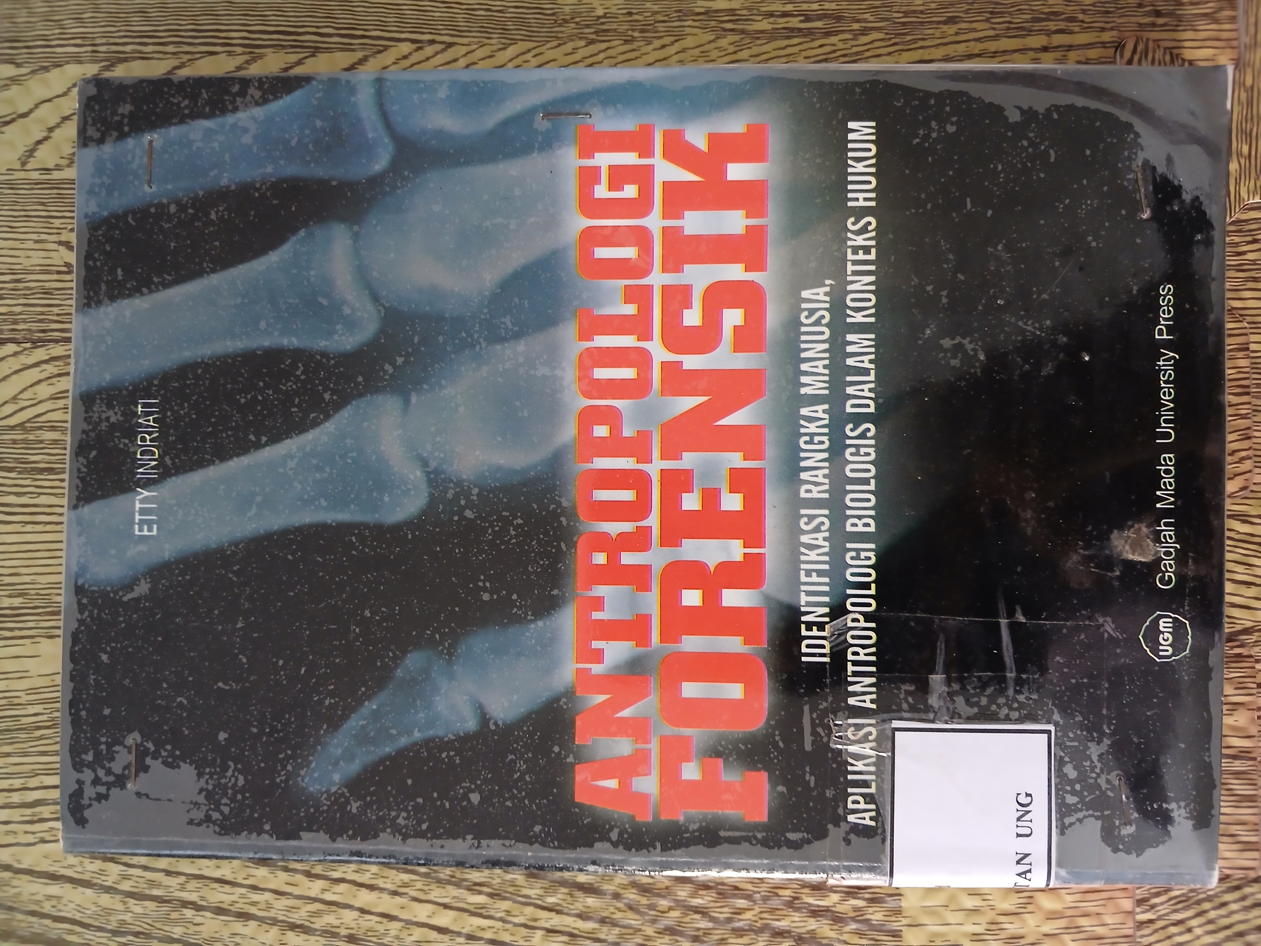 Cover Antropologi Forensik